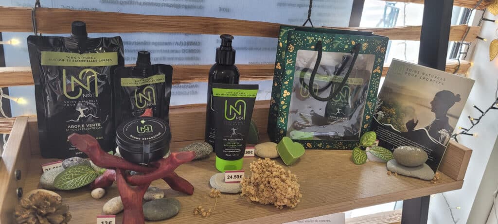 Soins naturels Nòi pour sportifs aux huiles essentielles corses : argile verte, gel performance et baume réparateur.